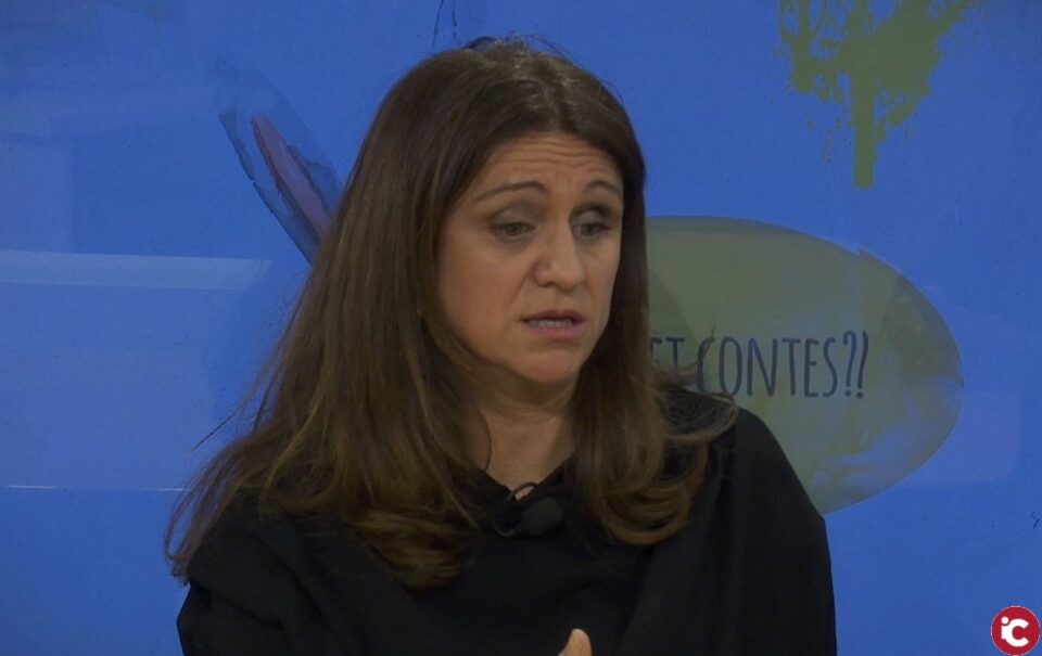 Què et contes? con Mª Ángeles Alonso