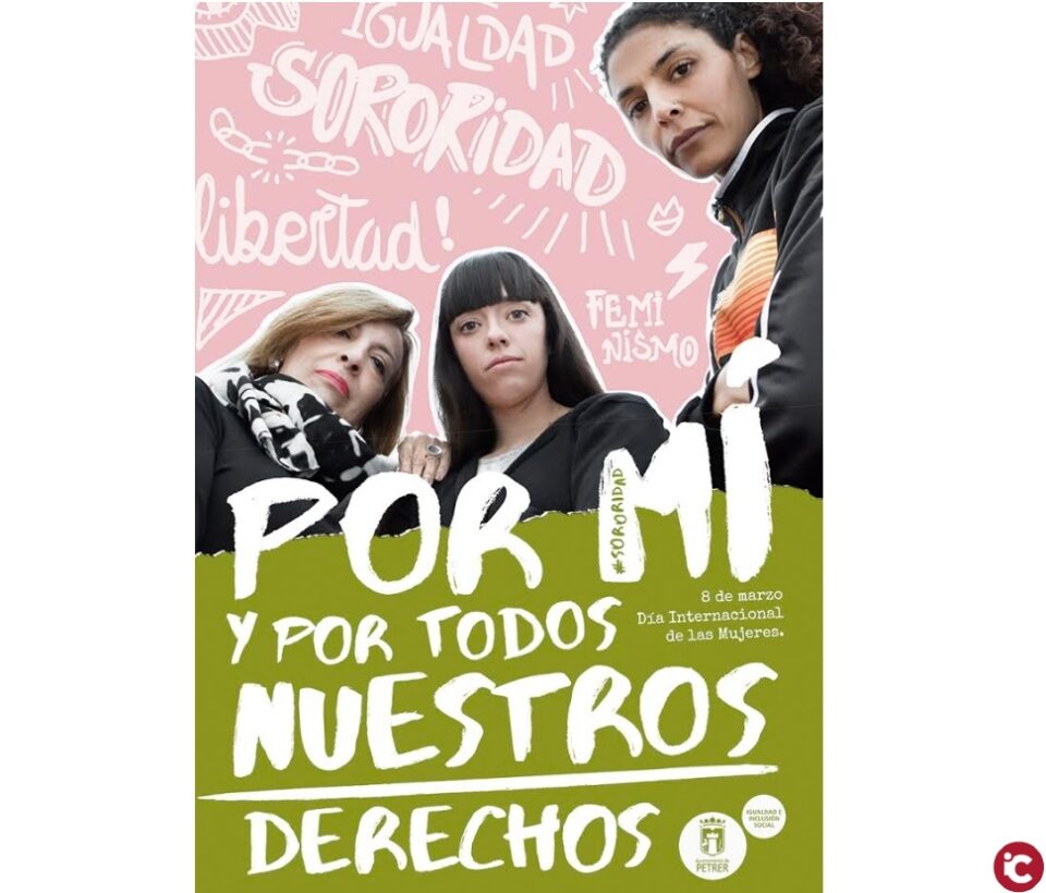 Mujeres de varias edades de Petrer protagonizan la campaña del día 8 bajo el lema 'Por mí y por todos nuestros derechos'