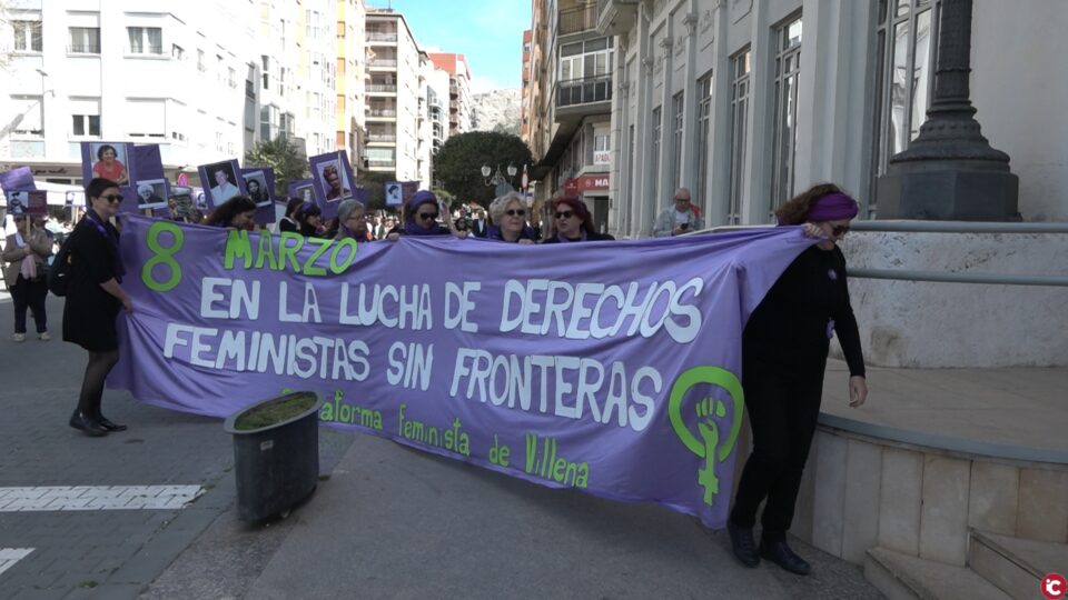Manifestación en Villena por el 8M