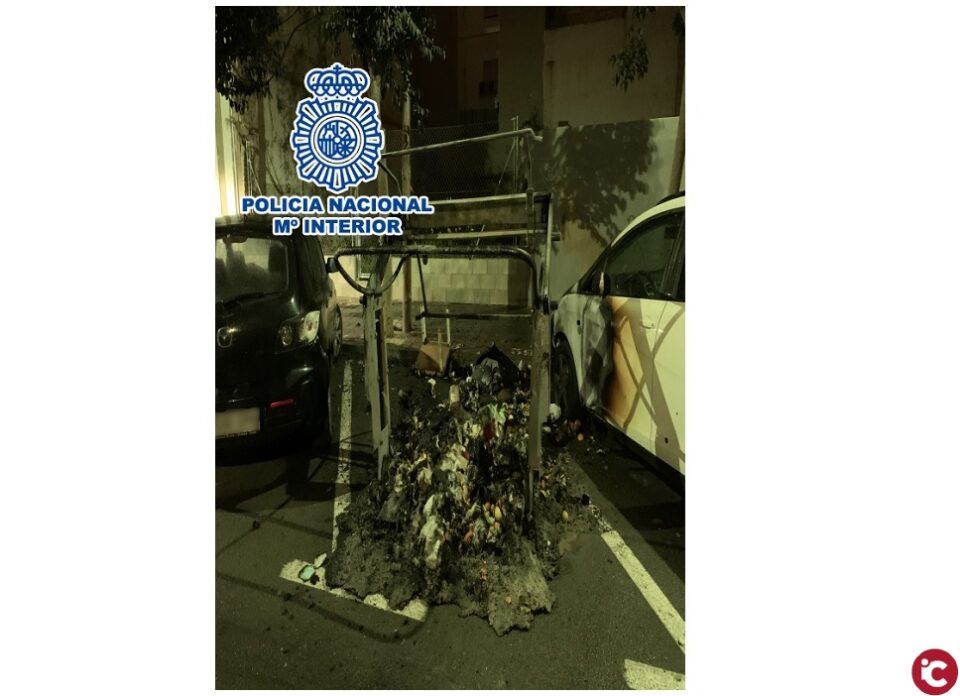 La Policía Nacional detiene a una persona por quemar cuatro contenedores en Alicante