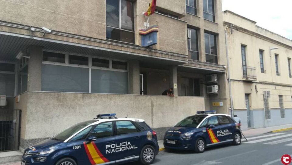 La Mancomunidad también desinfectará la flota de vehículos de la Policía Nacional de Elda-Petrer