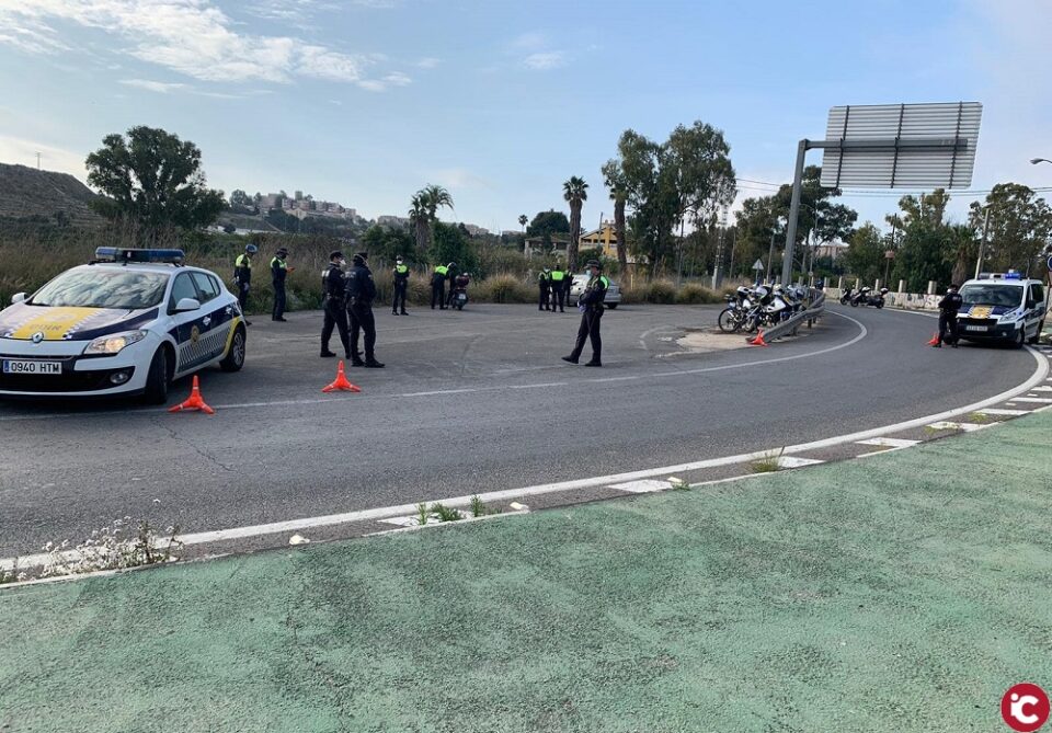 La Policía Local cierra los parques Caninos de Alicante para hacer frente al COVID