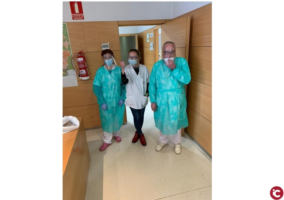 La Asociación Maker ALC entrega más de 800 viseras protectoras fabricadas con las cortadoras láser de Cigarreras