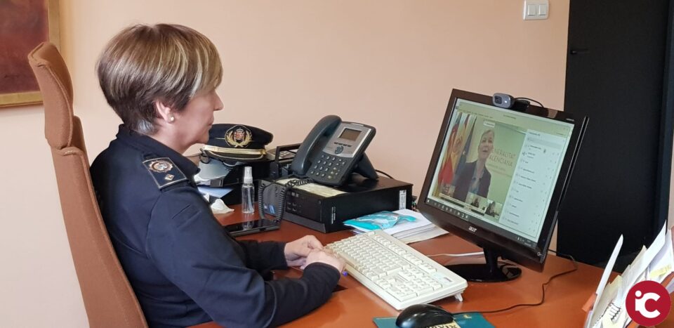 La Comisaria Jefa de la Policía Local de Villena participa en una reunión convocada por la Consellera de Justicia