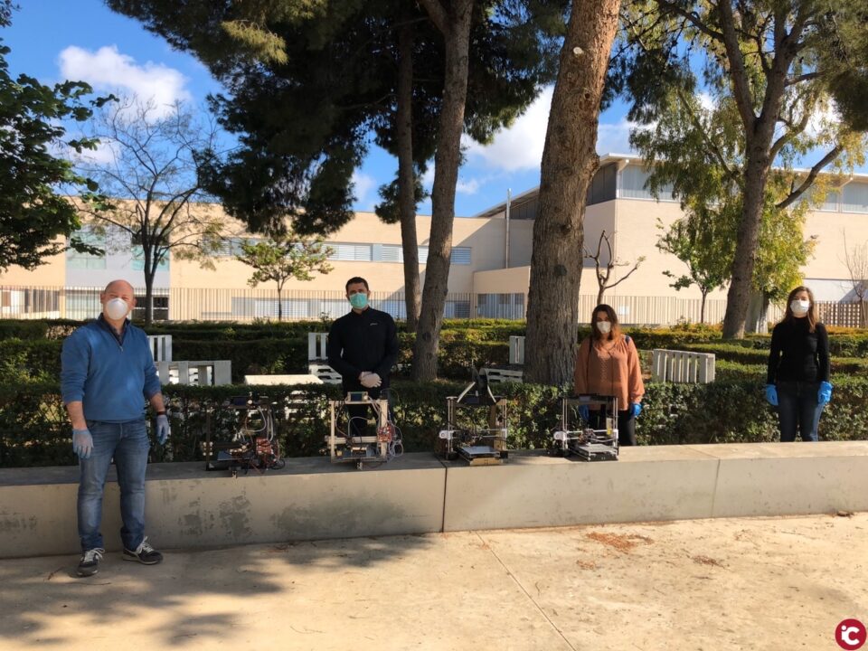 Juventud cede cuatro impresoras 3D al proyecto solidario Makers San Vicente