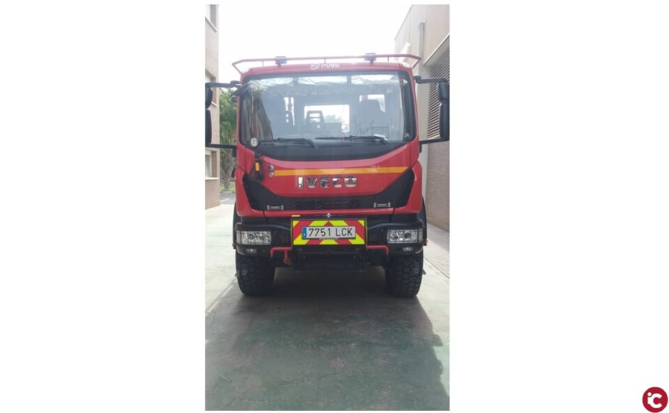 Bomberos Forestales realizan trabajos de desinfección en instalaciones municipales