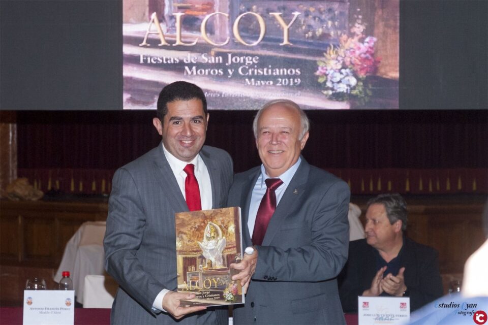 La Diputación Provincial de Alicante concede una subvención a la Asociación de San Jorge par la edición de la Revista de Fiestas 2020