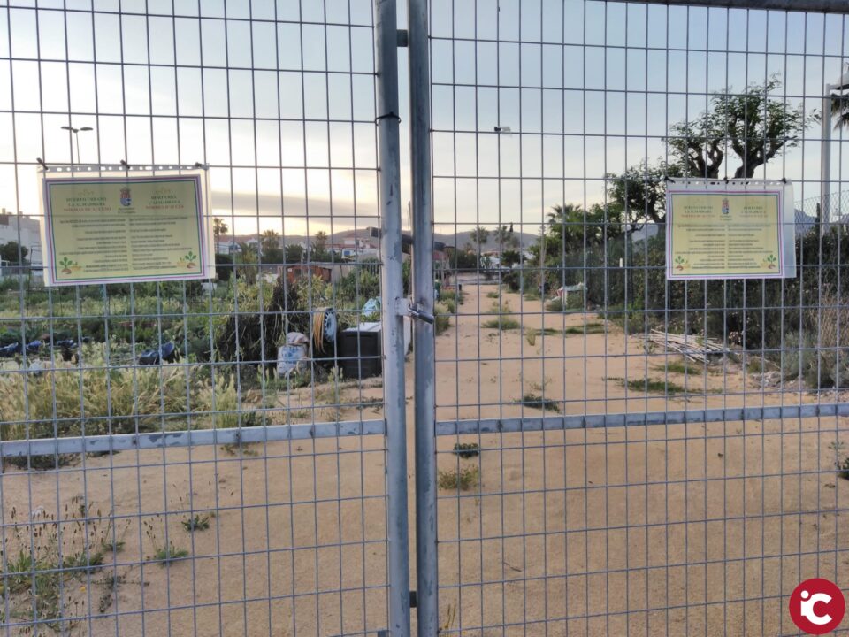 El huerto urbano "L´Almadrava" reabre sus puertas