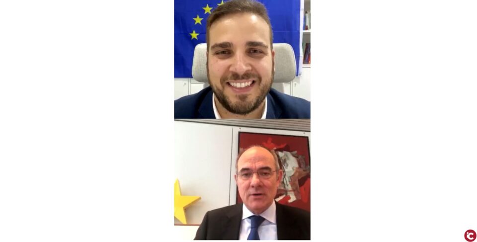 La Diputación de Alicante conmemora el Día de Europa con un encuentro digital con el director de Comunicación y portavoz del Parlamento Europeo
