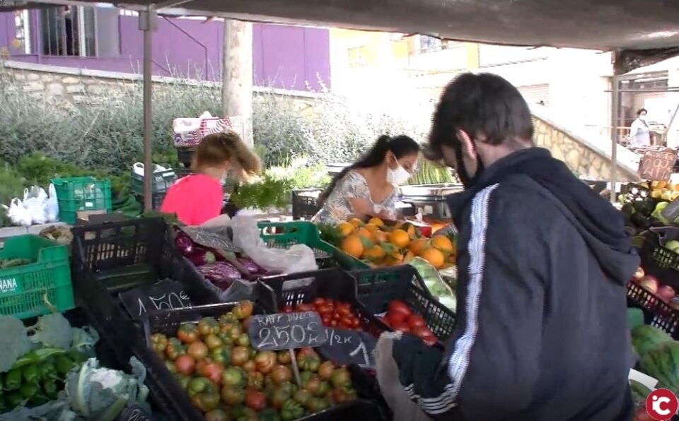 Reobri el Mercat d'Onil amb nova localització