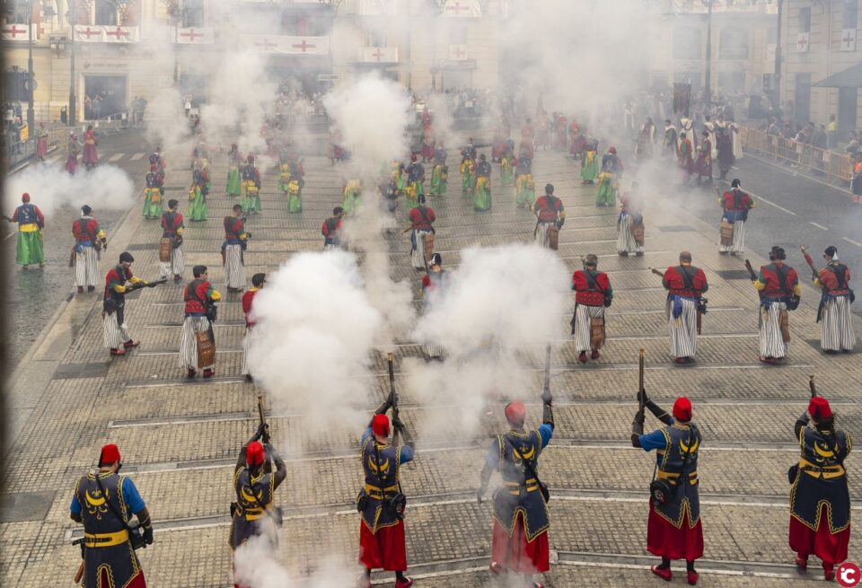Los Moros y Cristianos de Alcoy siguen sin fecha