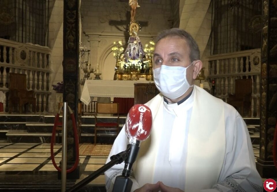 Medidas de seguridad para celebrar misas en la Iglesia Arcedianal de Santiago de Villena