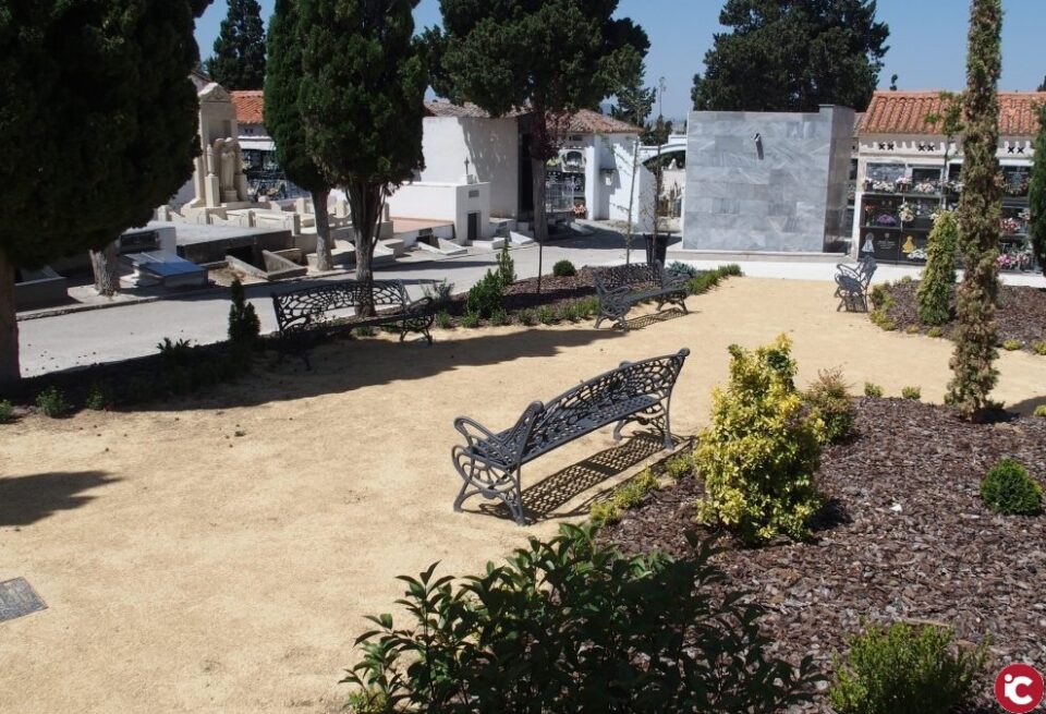 El Cementerio Municipal amplía su horario de apertura