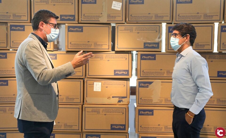 La Diputación de Alicante reparte mascarillas entre los municipios de menos de 30.000 habitantes