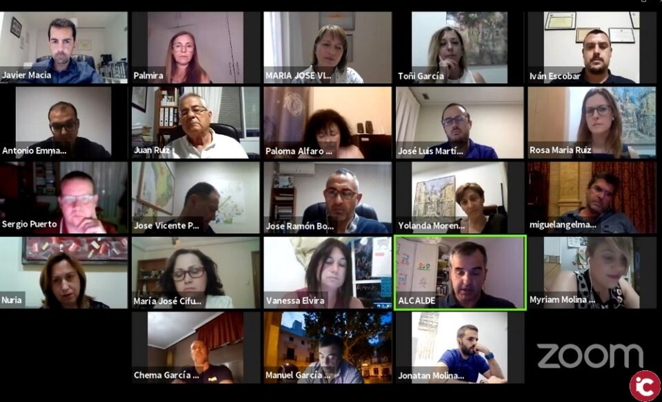 El ayuntamiento de Aspe celebra el pleno ordinario del mes de mayo