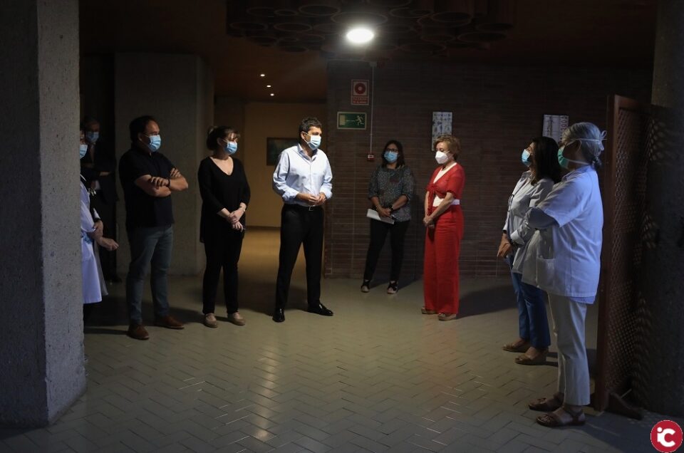 El presidente de la Diputación agradece el trabajo de los técnicos y sanitarios del Hogar Provincial durante la epidemia de COVID-19