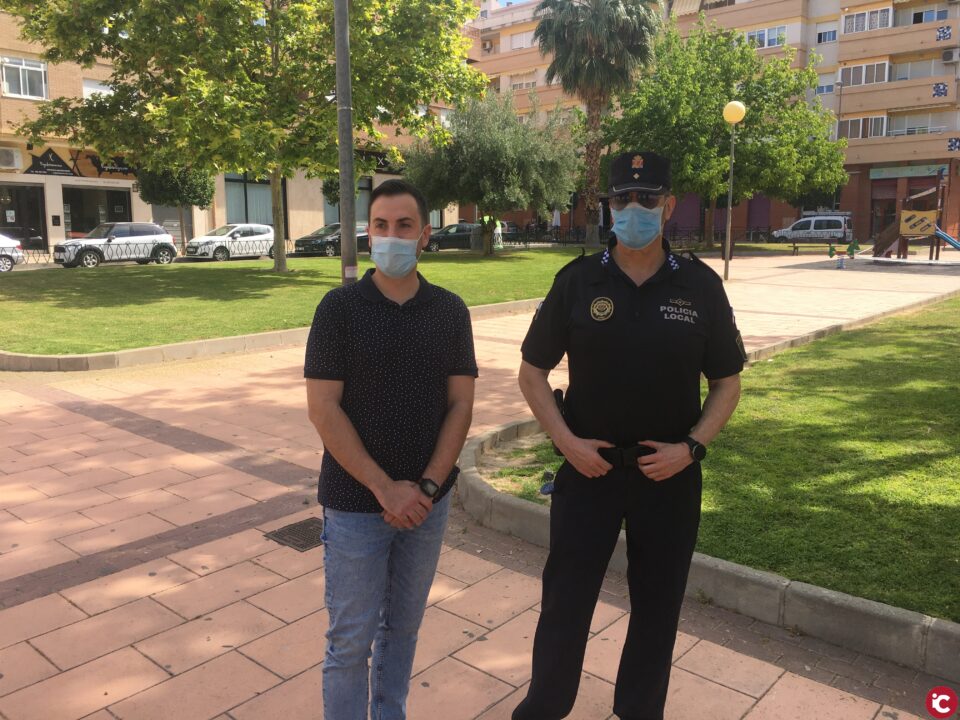 Petrer quiere atajar el abandono de guantes y mascarillas usadas en la vía pública y anuncia sanciones para quienes lo hagan