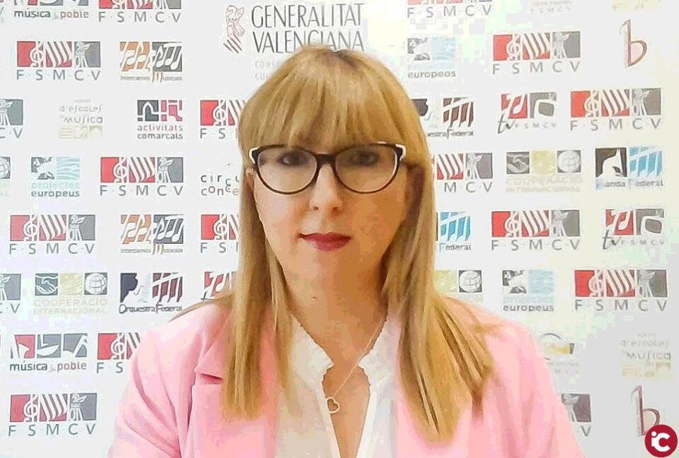 S.M. el Rey y la FSMCV analizan el impacto del Covid-19 en las sociedades musicales