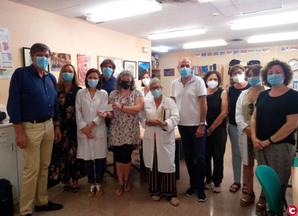 Rotary Club Alcoy distingue a la Unidad de Hospitalización Domiciliaria con el premio valores rotarios