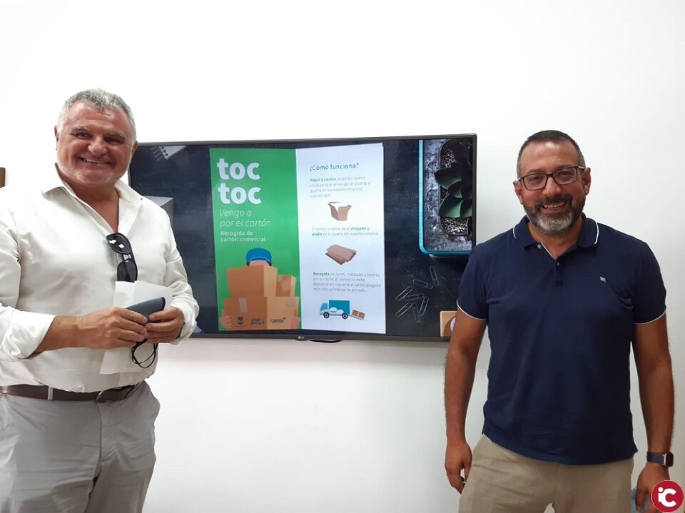 El Ayuntamiento de Elda pone en marcha un servicio de recogida de cartón puerta a puerta para comercios