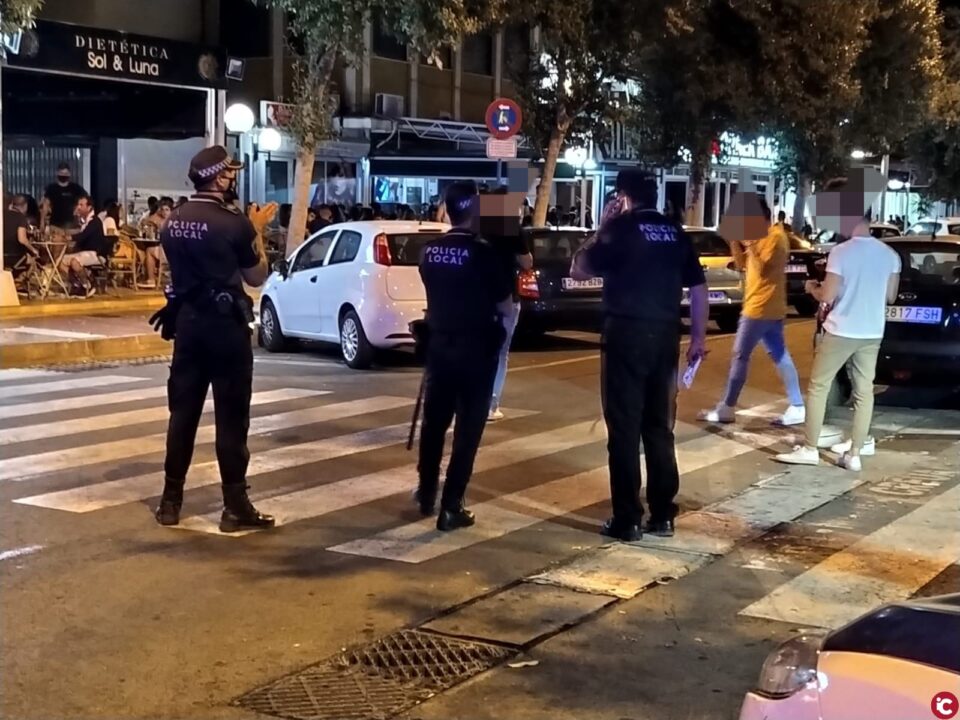 La Policía Local disuelve botellones
