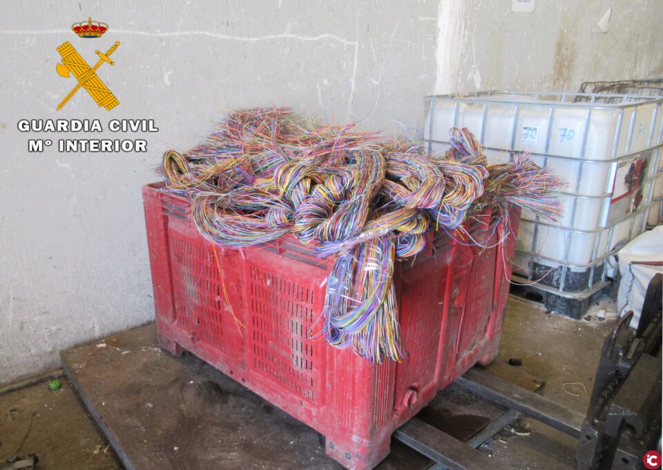 La Guardia Civil de Albacete y Alicante detienen a 4 personas