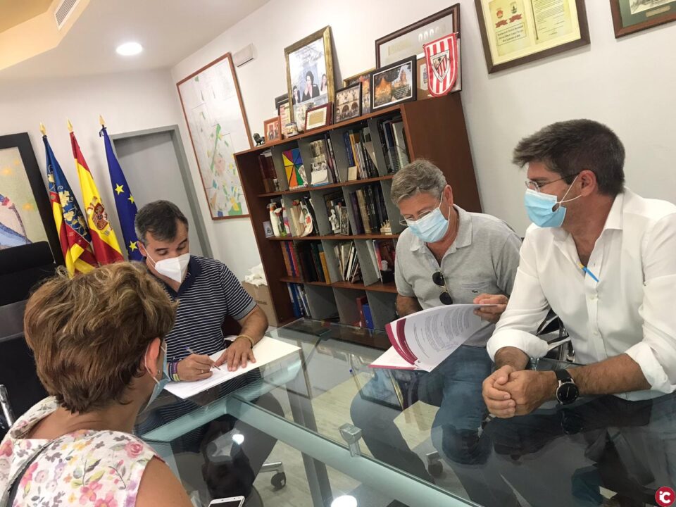 El ayuntamiento de Aspe aumenta la colaboración con la Asociación de Alzheimer