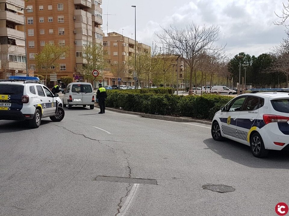 La Policía Local de Elda intensifica la vigilancia para garantizar el uso de la mascarilla en los espacios públicos de la ciudad
