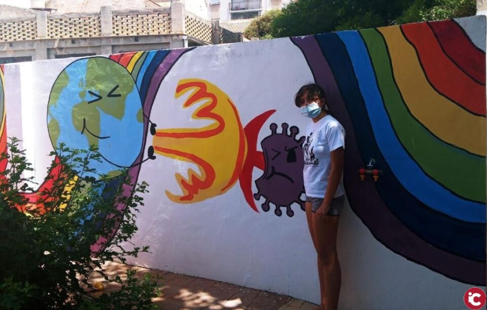 Finaliza el taller de pintura en la Casa de la Juventud de Aspe con un espectacular mural sobre el coronavirus
