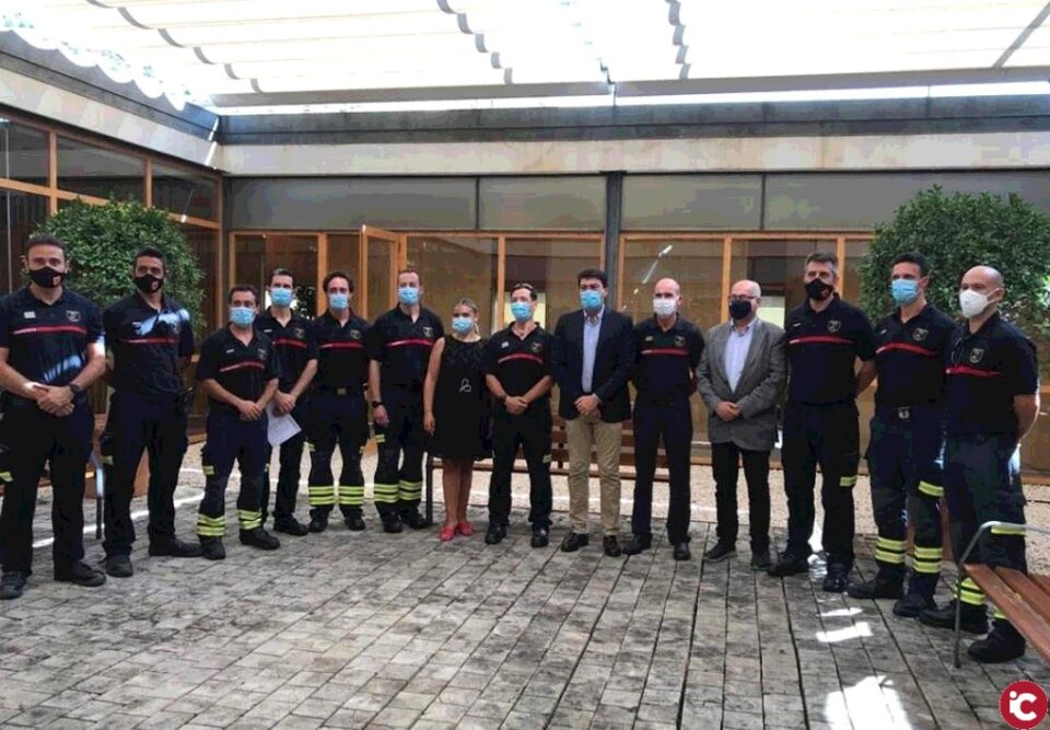 El Ayuntamiento de Alicante refuerza la estructura de mandos del cuerpo de bomberos con la incorporación de cinco cabos