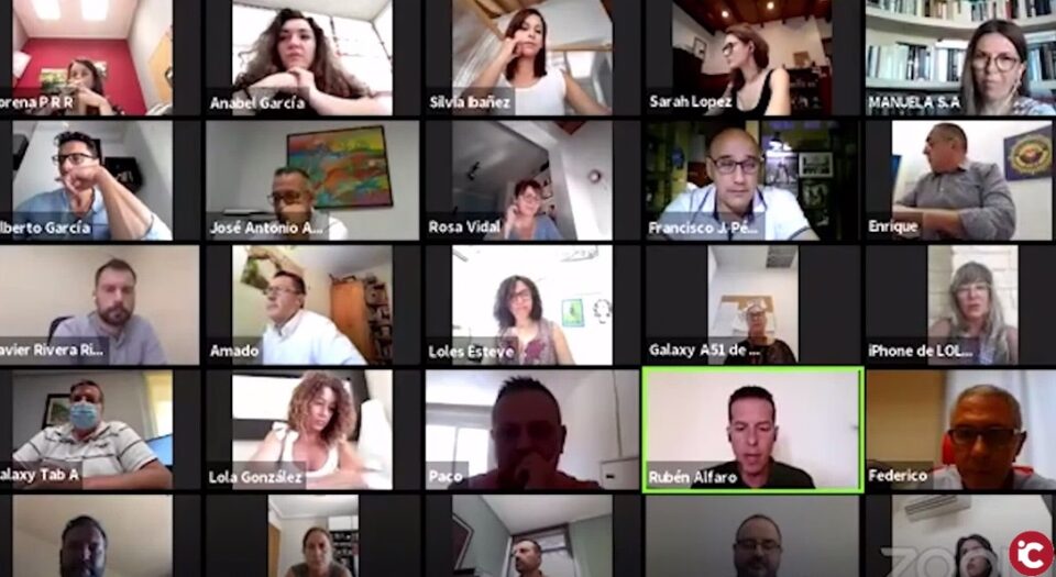 El Ayuntamiento de Elda aprueba por unanimidad una modificación de crédito que se destinará a inversiones en las calles y cambio de suministro eléctrico