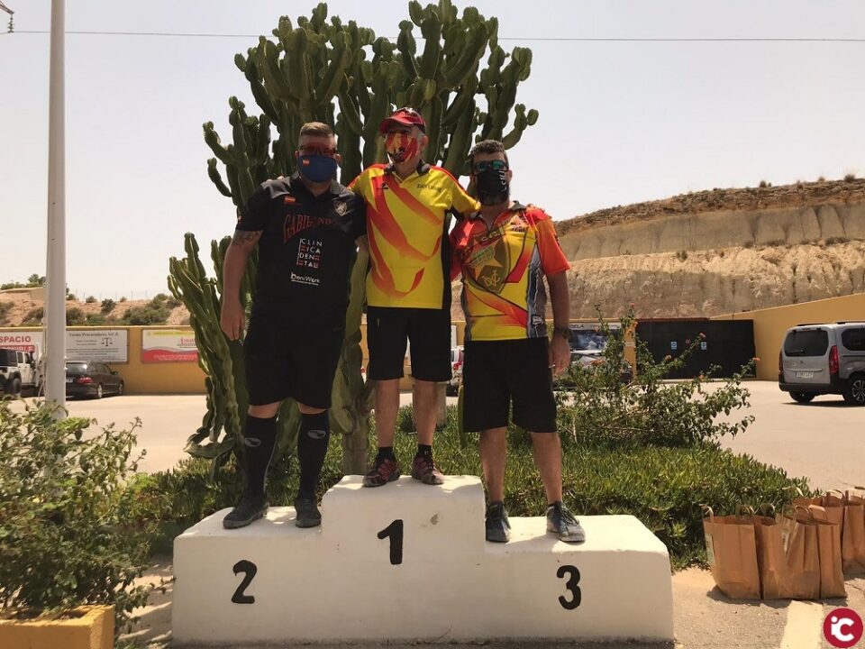Los villeneros Vicente Esquembre y Daniel Esquembre campeones provinciales de IPSC