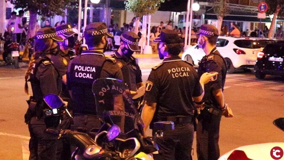La Policía Local supera en dos meses las 2.254 denuncias por incumplir las medidas sanitarias y de seguridad en el operativo para hacer frente al COVID en Alicante