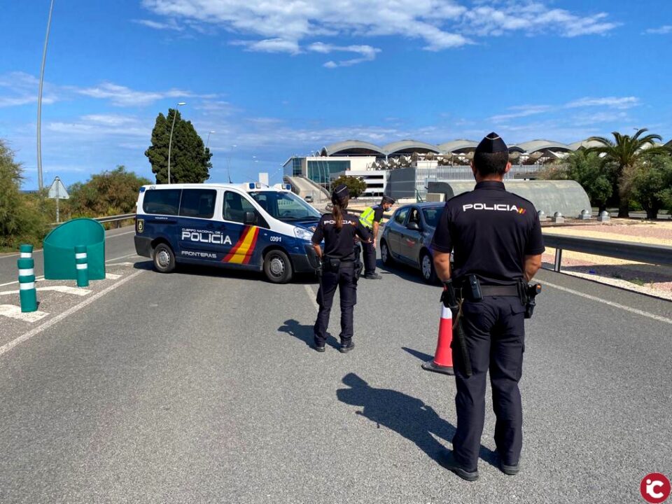 La Policía Nacional detiene a 34 personas en el Aeropuerto desde que se inició el estado de alarma