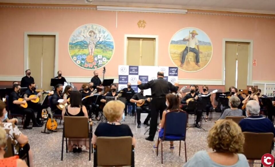 Concierto de 'Orquesta de Pulso y Púa Francisco Alvillar'