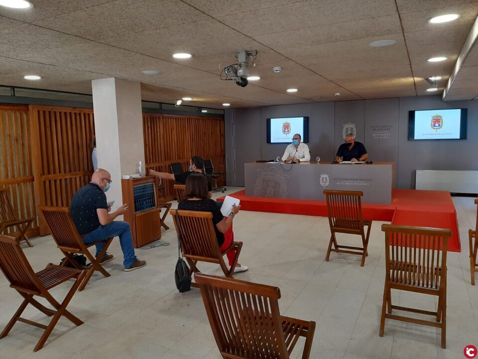 El Ayuntamiento solicita una subvención para contratar a 46 jóvenes en Alicante a través del programa Avalem Joves