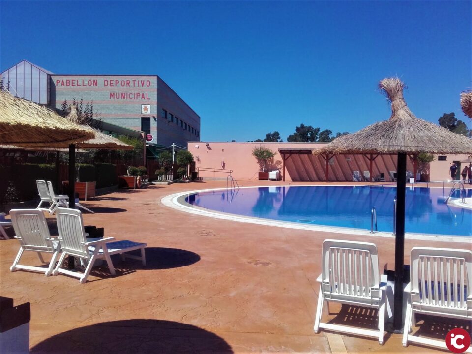 Aspe cierra la piscina de verano municipal