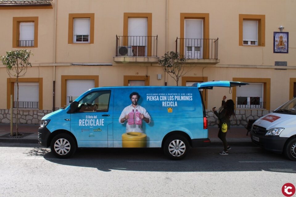 La furgoneta del reciclaje llega a El Campello
