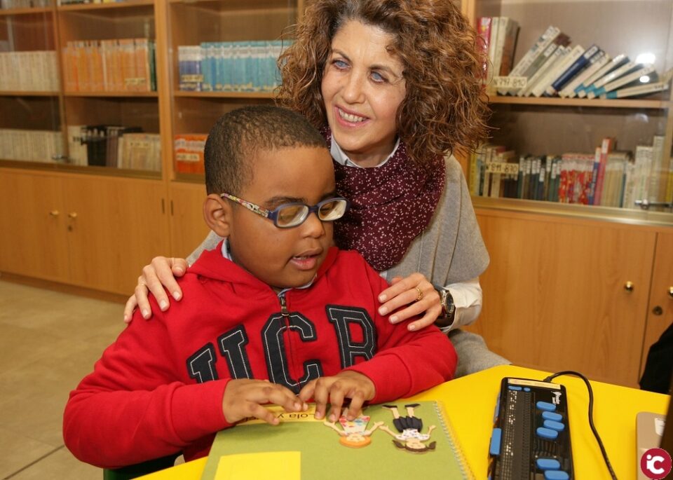 Los 632 estudiantes ciegos de la Comunidad Valenciana preparan su #VueltaAlCole en las mismas condiciones que el resto de compañeros