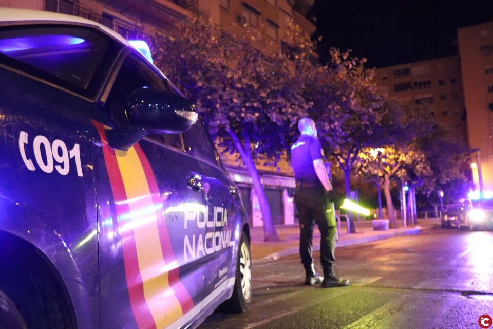 La Policía Nacional ha detenido a dos personas que eran buscadas internacionalmente y sobre las que pesaban sendas Órdenes de Detención Europeas