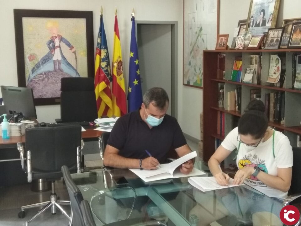 El ayuntamiento destina 3.600 euros al Club bádminton Aspe para apoyar a deportistas