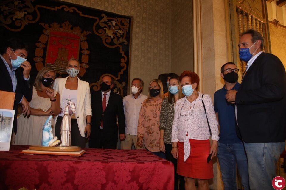 Luis Barcala anuncia que la propuesta de José Manuel García Esquiva se convertirá en el Belén Monumental que se instalará en la Plaza del Ayuntamiento desde el 1 de diciembre al 6 de enero