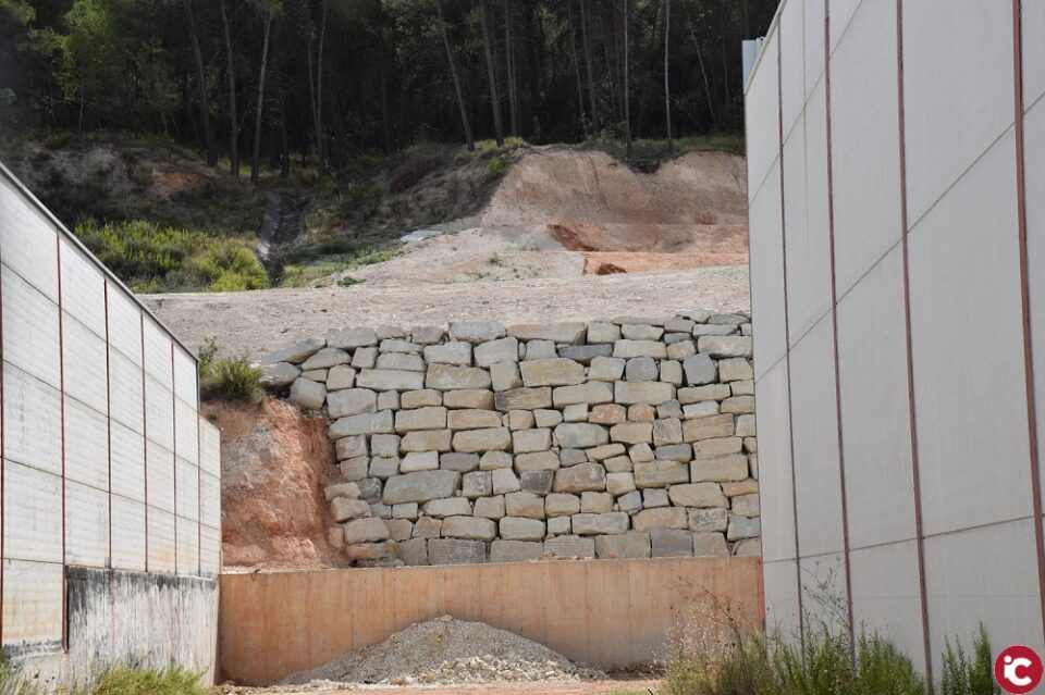 LAjuntament dAlcoi fa una actuació demergència per solucionar els problemes que va causar la borrasca Gloria al cunetó del polígon Santiago Payá