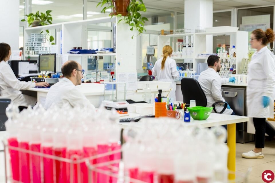 AIJU cumple 30 años de su acreditación ENAC con la atención de 1.000 empresas anuales garantizando la seguridad de sus productos