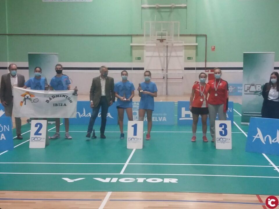 Jugadores del club de bádminton El Campello