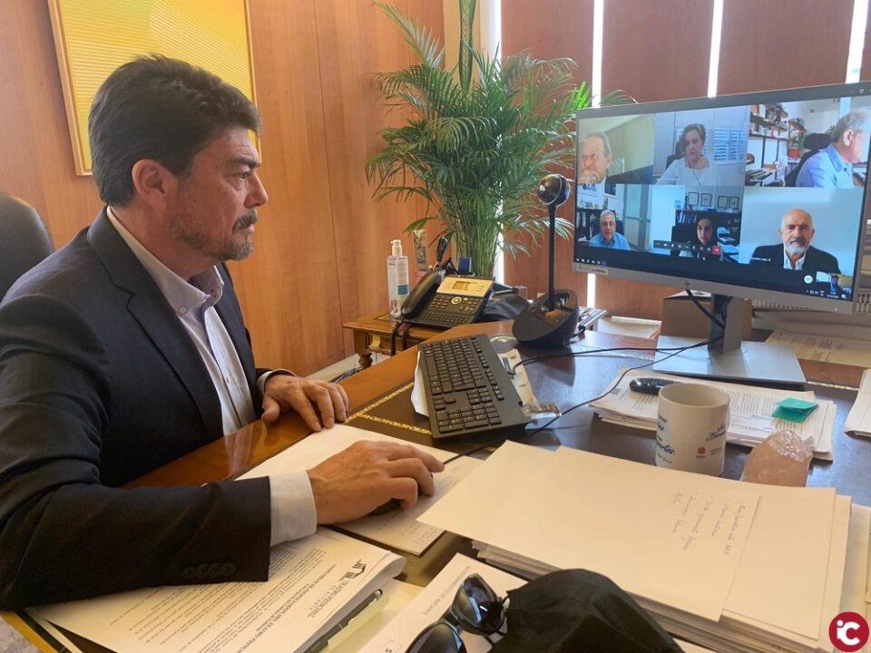 El Ayuntamiento encarga un informe jurídico para buscar una solución a la deuda del Teatro Principal