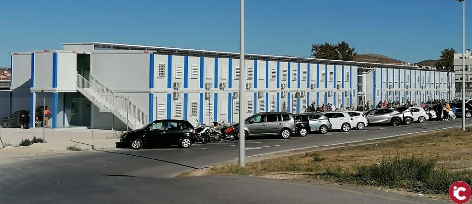 (CIUDADANOS) Sales lamenta que la falta de gestión del Ayuntamiento haya tenido como resultado alumnos dando clase a oscuras