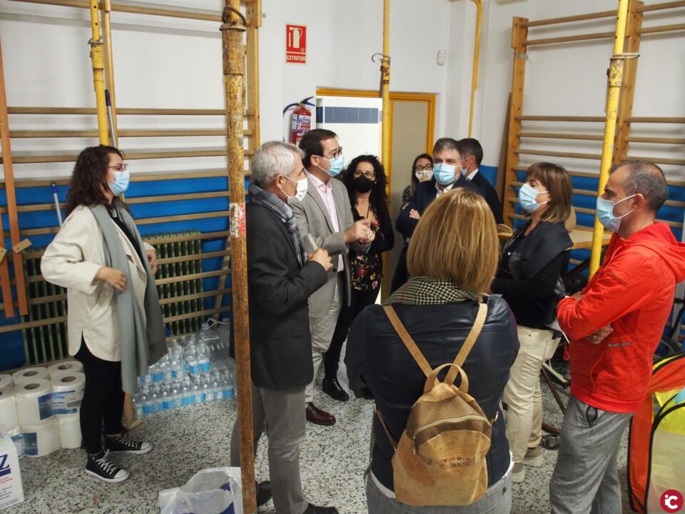 El director general de Infraestructuras Educativas visita el CEIP Príncipe Don Juan Manuel para conocer su estado