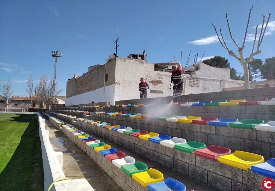 Aspe abre al público las gradas de las instalaciones deportivas