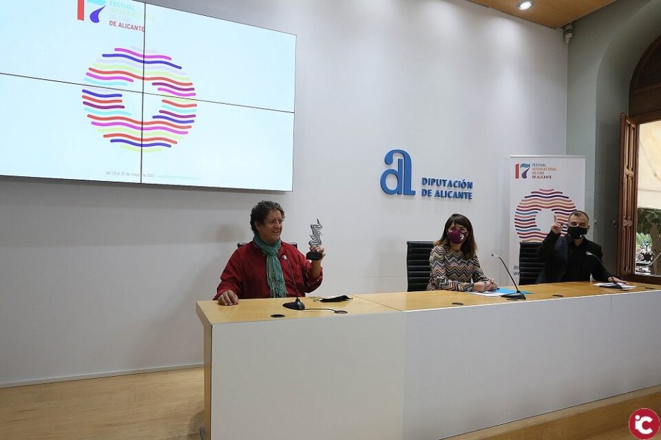 El actor Pedro Casablanc recoge el Premio de Honor del Festival de Cine de Alicante impulsado por la Diputación